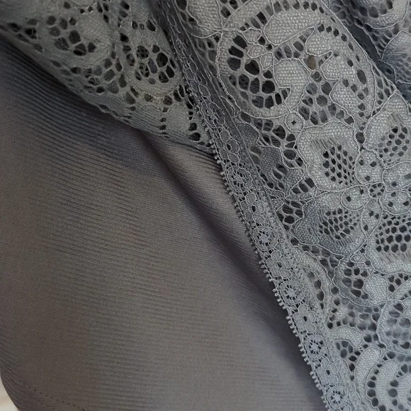 EUC Cacique Gray Lace Sleep Set - Picture 6 of 8